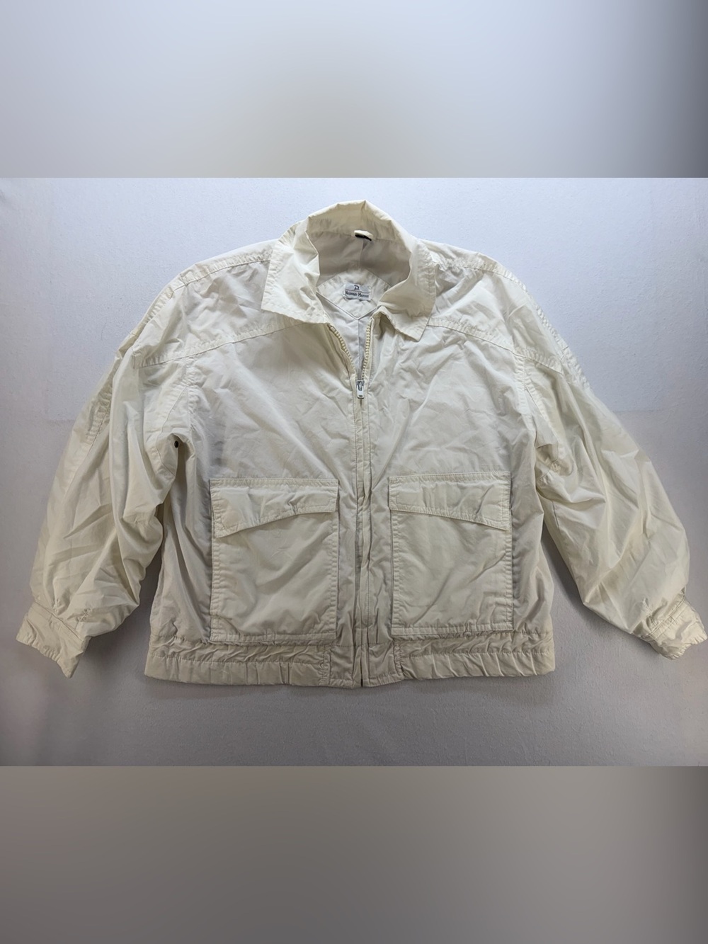 Neiman-Marcus VINTAGE Lightweight Cream Zip-Front Jacket